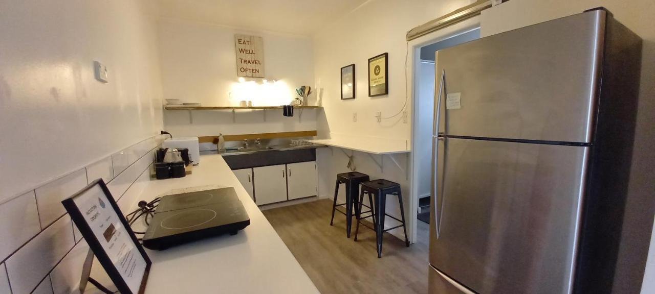 Surf N Stay Whangamata Extérieur photo